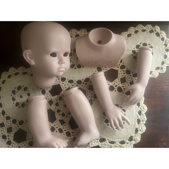 1993 Imsco Elke Hutchins Bernadette Doll Parts - Picture 1 of 7